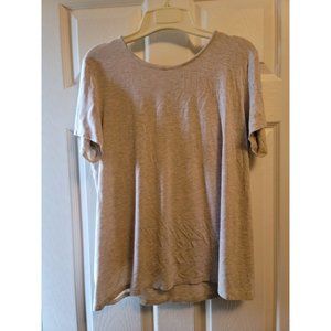 Pebble and Stone Ruffle-back Shirt (L)